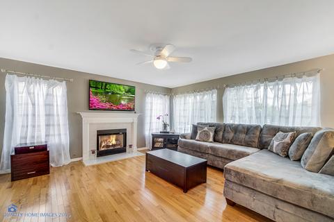 654 Willow Dr, Carol Stream, IL 60188 photo 12