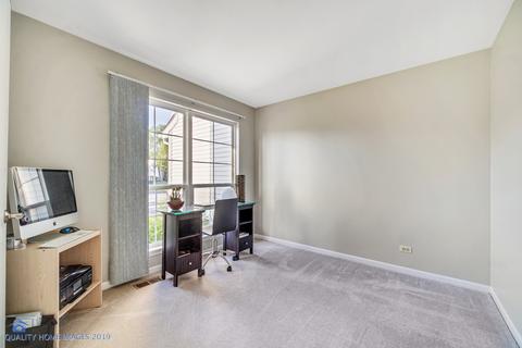 654 Willow Dr, Carol Stream, IL 60188 photo 14