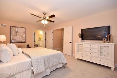 3900 Bordeaux Dr, Hoffman Estates, IL 60192 photo 36