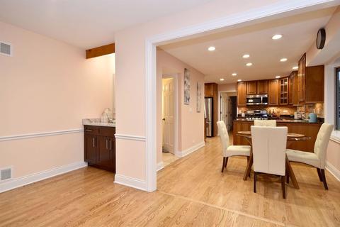 3900 Bordeaux Dr, Hoffman Estates, IL 60192 photo 22