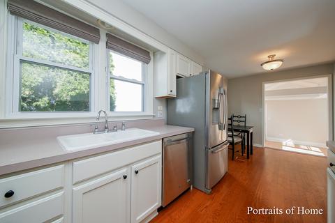 803 E Harrison Ave, Wheaton, IL 60187 photo 7