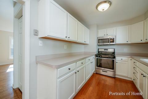 803 E Harrison Ave, Wheaton, IL 60187 photo 6