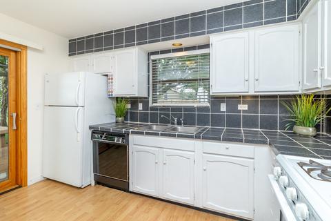1958 Crescent Ln, Hoffman Estates, IL 60169 photo 13