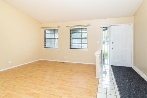 1958 Crescent Ln, Hoffman Estates, IL 60169 photo 5