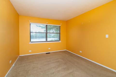 1958 Crescent Ln, Hoffman Estates, IL 60169 photo 18