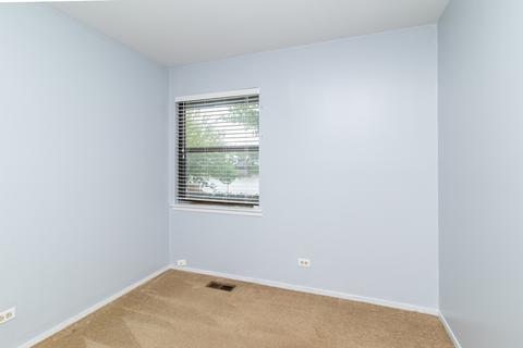 1958 Crescent Ln, Hoffman Estates, IL 60169 photo 24