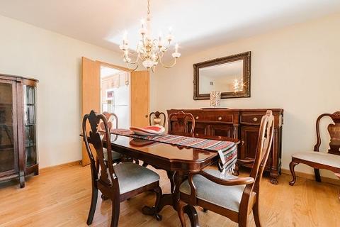800 N Cherry St, Addison, IL 60101 photo 6
