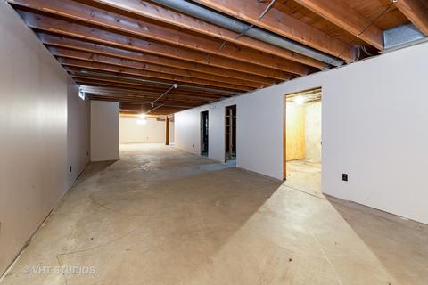4608 Spring Grove Rd, Mchenry, IL 60051 photo 8