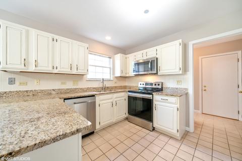 13458 Redberry Cir, Plainfield, IL 60544 photo 5