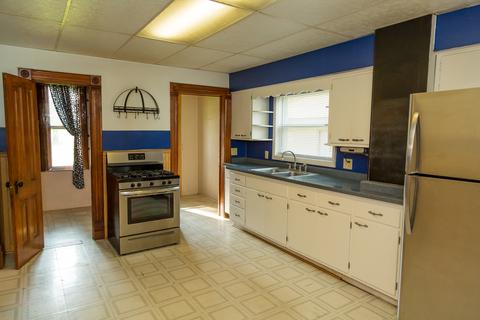 1927 State St, Peru, IL 61354 photo 6