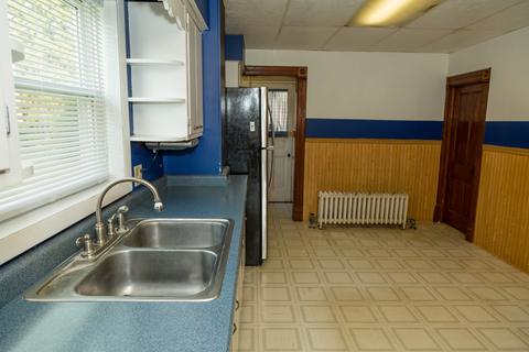 1927 State St, Peru, IL 61354 photo 4