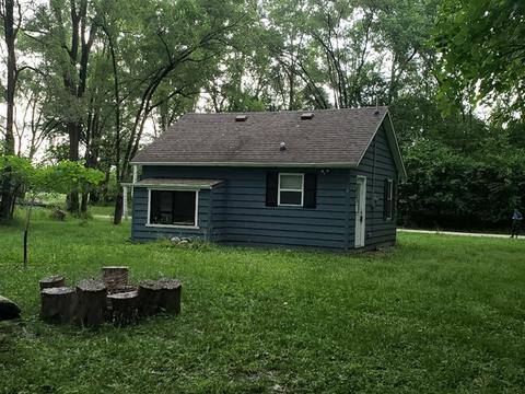 2417 W Riverside Dr, Mchenry, IL 60050 photo 4
