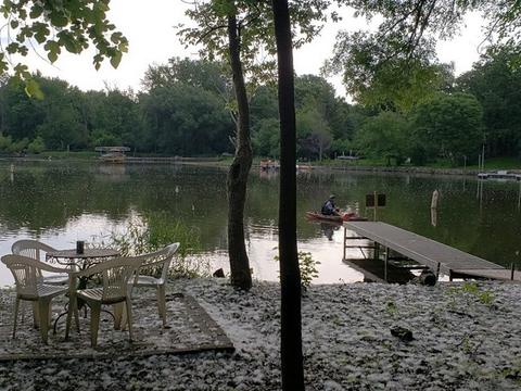 2417 W Riverside Dr, Mchenry, IL 60050 photo 9