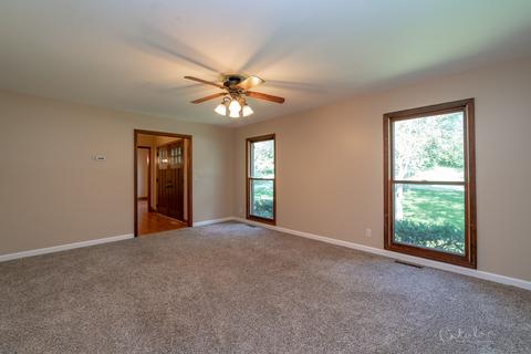 915 Surrey Ln, Algonquin, IL 60102 photo 5