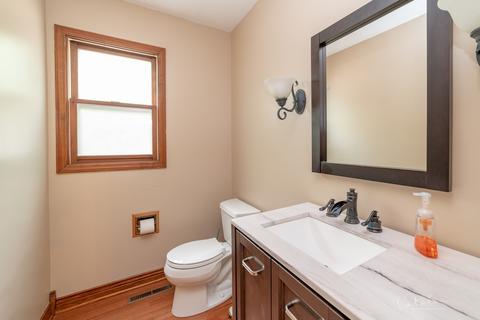 915 Surrey Ln, Algonquin, IL 60102 photo 12