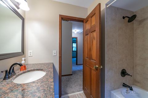 915 Surrey Ln, Algonquin, IL 60102 photo 16