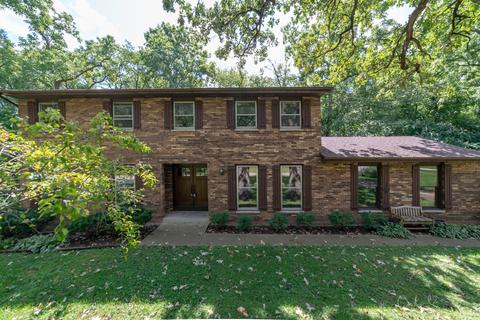 915 Surrey Ln, Algonquin, IL 60102 photo 1