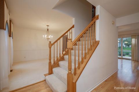 985 Westgate Dr, Aurora, IL 60506 photo 5