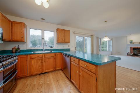 985 Westgate Dr, Aurora, IL 60506 photo 7