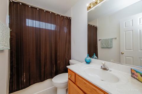 985 Westgate Dr, Aurora, IL 60506 photo 20