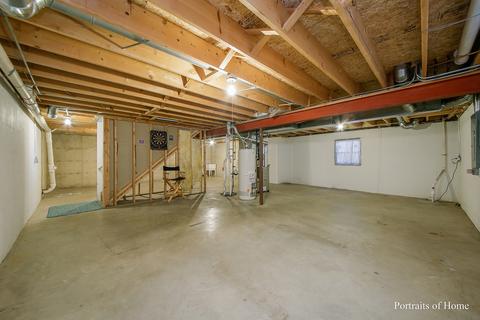 985 Westgate Dr, Aurora, IL 60506 photo 22