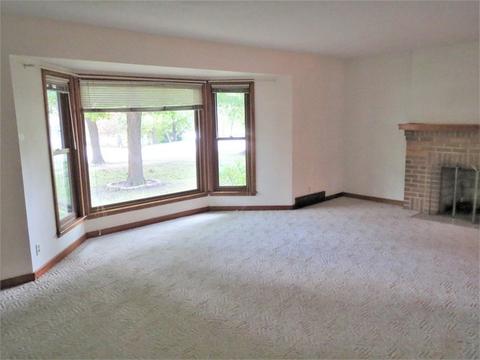 913 Eustace Dr, Dixon, IL 61021 photo 8