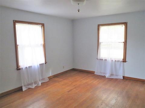 913 Eustace Dr, Dixon, IL 61021 photo 12