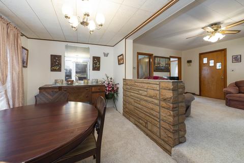 207 Park Rd, Lakemoor, IL 60051 photo 5
