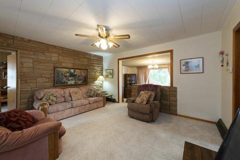 207 Park Rd, Lakemoor, IL 60051 photo 3