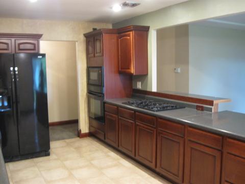 1870 Ashley Rd, Hoffman Estates, IL 60169 photo 3