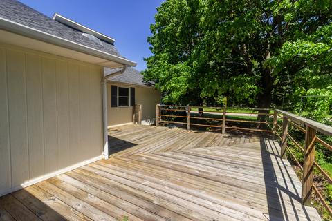 310 W Erickson Gate, Lee, IL 60530 photo 4