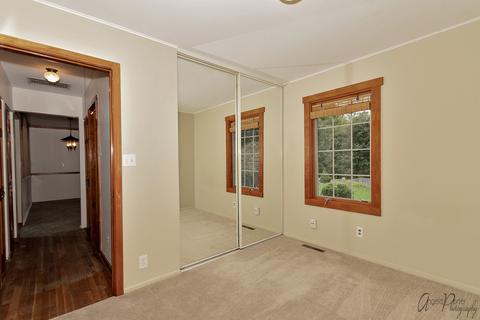 1005 Hayden Dr, Mchenry, IL 60051 photo 17