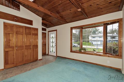 1005 Hayden Dr, Mchenry, IL 60051 photo 3
