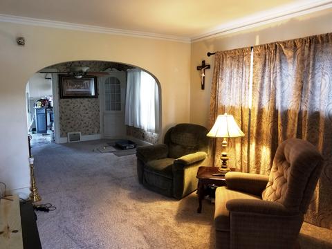 1034 E Benton St, Aurora, IL 60505 photo 4