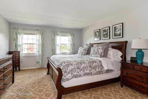 1160 S Appletree Ln, Bartlett, IL 60103 photo 10