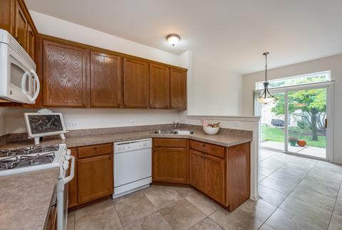 2389 Sunshine Ln, Aurora, IL 60503 photo 11