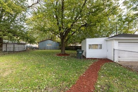 15335 Maple Ln, Markham, IL 60428 photo 10