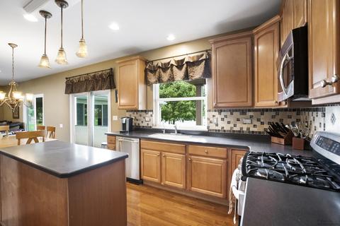 3950 Georgetown Cir, Algonquin, IL 60102 photo 8