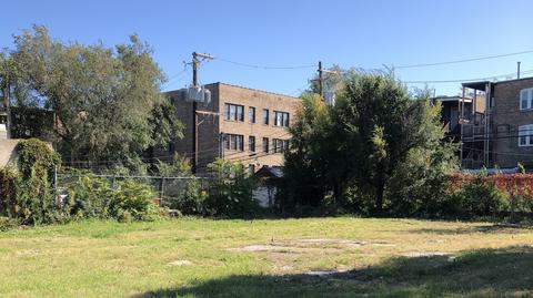 1949 E 73rd St, Chicago, IL 60649 photo 1