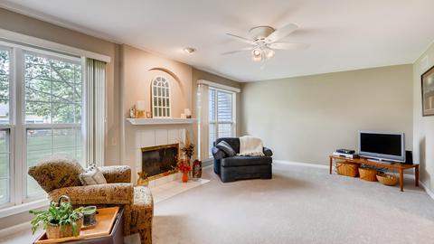 1503 Diamond Dr, Hoffman Estates, IL 60192 photo 12