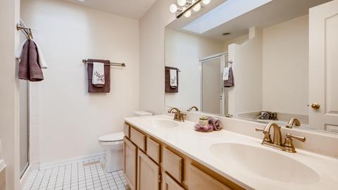 1503 Diamond Dr, Hoffman Estates, IL 60192 photo 18