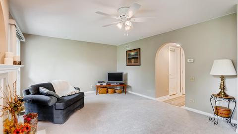 1503 Diamond Dr, Hoffman Estates, IL 60192 photo 13