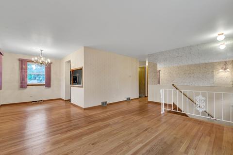 7706 S 78th Ct, Bridgeview, IL 60455 photo 5