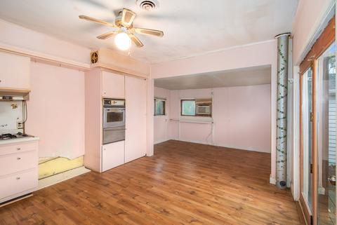401 S Ayer St, Harvard, IL 60033 photo 6