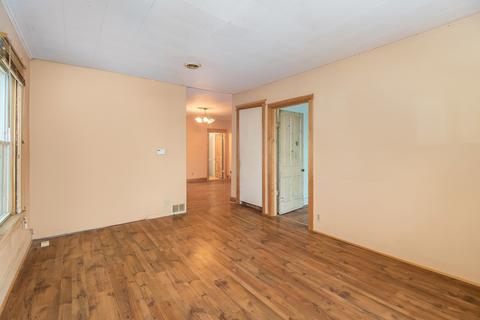 401 S Ayer St, Harvard, IL 60033 photo 12