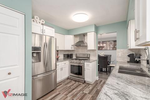 14143 S Longview Ln, Plainfield, IL 60544 photo 2