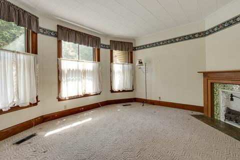 146 N Porter St, Elgin, IL 60120 photo 9