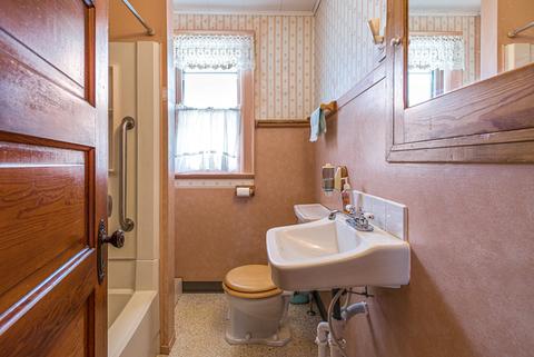146 N Porter St, Elgin, IL 60120 photo 21
