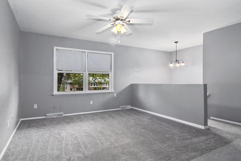 418 E Lee St, Plano, IL 60545 photo 2