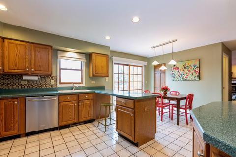 521 Terrace Dr, Algonquin, IL 60102 photo 5